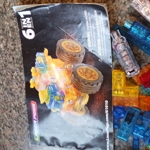 Lego Laser Pegs 6 in 1 with Directions. - Picture 2 of 7